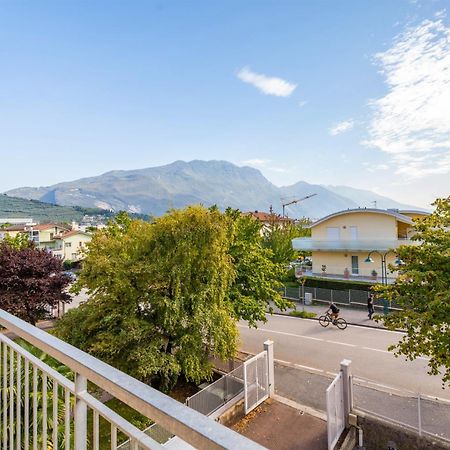Be & Being - Milena Daire Riva del Garda Dış mekan fotoğraf